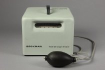Beckman D2 O2 Analyzer